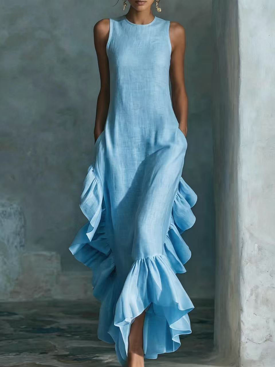 Womens Fashionable And Elegant Sleeveless Crew-Neck Dress With Ruffled Hem