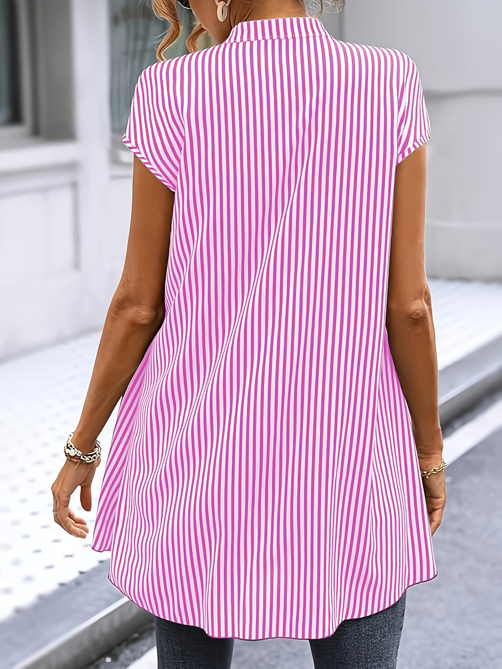 Black And White Striped Fake Two-piece Short-sleeved Shirt, Round-neck Front-buttoned Shirt